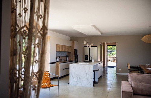 Lablachere Villa | Villa des Pins - sud Ardèche 4 Lits - 6 Pers
