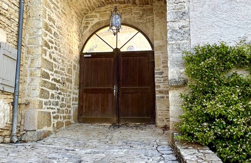 Pontcirq Villa | Villa du Clocher – Comfort, a pool, and the charm of the