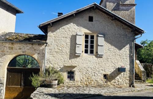 Pontcirq Villa | Villa du Clocher - Confort, piscine privee