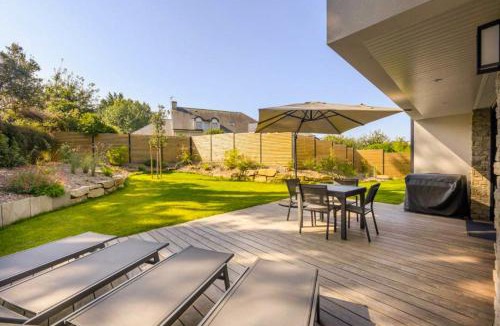 Baden Villa | Villa du Golf Baden 4 chambres 8 personnes Golfe du Morbihan Terrasse & BBQ