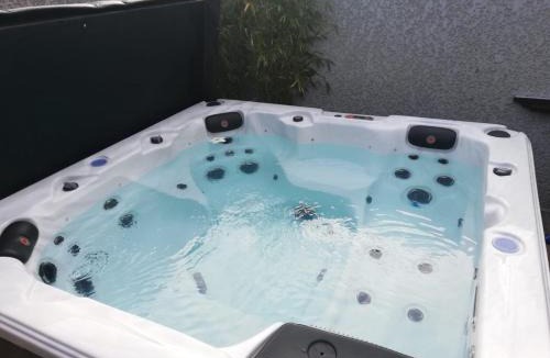 Thuir Villa | Villa familiale avec spa