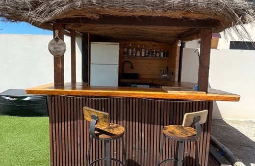 Villeneuve-de-la-Raho Villa | Villa Farniente: Heated Pool/Air Conditioning/Relaxation Bar