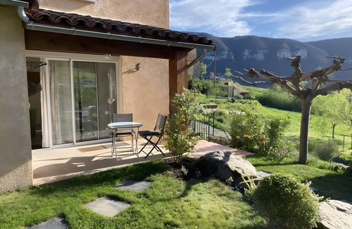 Mostuejouls House | Villa "Gîte Le Calcadis" with Mountain View, Wi-Fi, and Air Conditioning