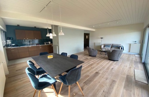 Morbihan House | Villa "Glaz - River View of Crac'h" with Terrace