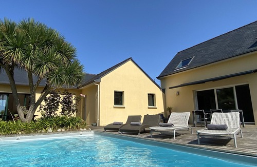 Plouguerneau Villa | Villa, heated pool, hammam, 200m from the beach, 8 people, sea view