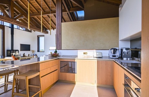 Kokotia Villa | Villa Iris - Vue mer, plage à pied, piscine chauffée et jacuzzi