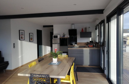 Saint-Germain-sur-Ay Villa | Villa Le Bois Flotté 250m from the sea