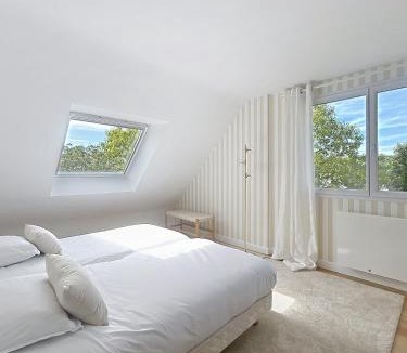 La Trinite-sur-Mer House | Villa Les Bernaches