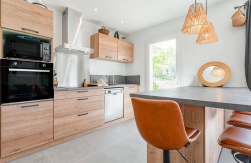 Villedieu Villa | Villa 'Lo Ginest' with Mountain View, Wi-Fi, and Air Conditioning