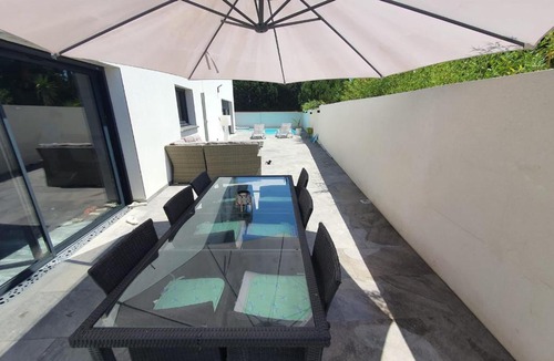 Bompas Villa | Villa Neuve Exceptionnelle avec piscine et SPA