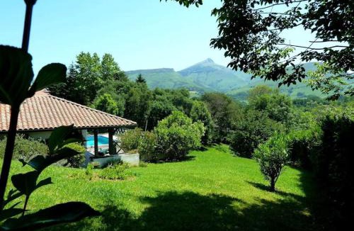 Urrugne Villa | Villa Ongizatea - Rez de chaussée maison d'Architecte - 10 minutes de St Jean de Luz
