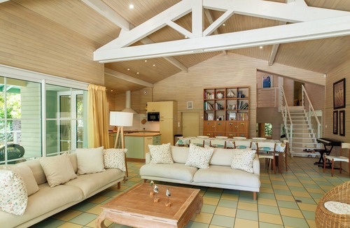 Soustons Villa | *VILLA PINSOLLE* 12 persons, overlooking the GOLF, near the OCEAN
