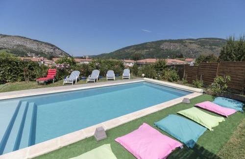 Foix Villa | Villa raffinée à Foix – Piscine et Jacuzzi