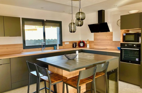 Carcassonne Villa | Villa ‘Residence Le Petit Duc’- with 4 double bedrooms, heated pool and AC.