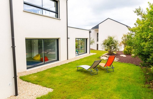 Berven Villa | Villa Surcouf 5 stars - sea view - private pool and beach 200m away