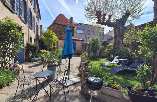 Saint-Germain-Lembron Bed & Breakfast | Villa Toscane