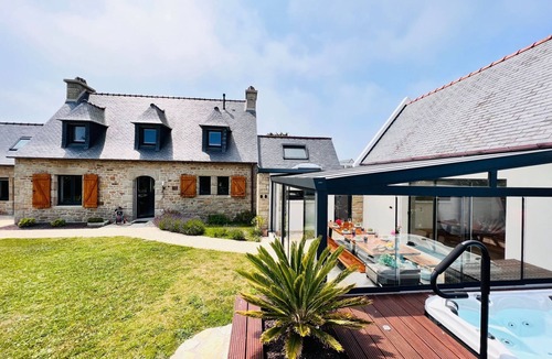 Brignogan-Plage House | Villa Ty Arvorig by Interhome