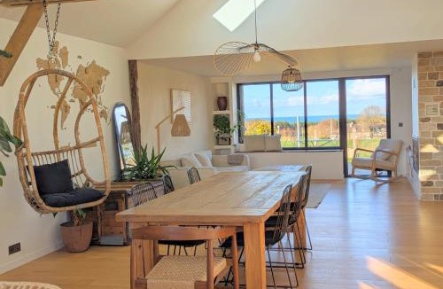 Planguenoual Villa | Villa vue Mer- grand jardin -cuisine d'été- 4 chambres- Vidéo projecteur