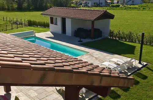 Sare Villa | VILLA WITH HEATED POOL, MOUNTAIN VIEWS AND QUIET LOCATION