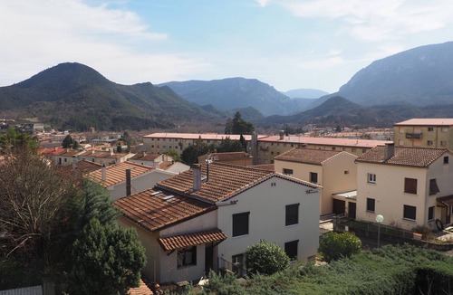 Quillan Villa | Villa with private pool and garden - Free Wifi. Walking distance to TOWN