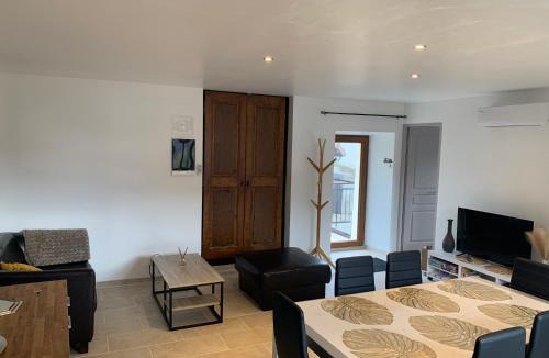 Mayres-Savel House | Village house O'Versannes
