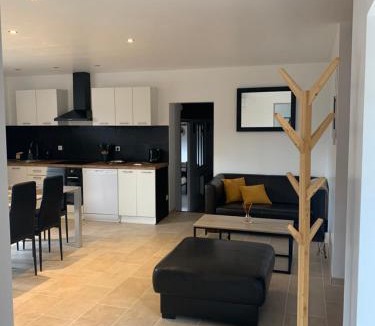 Mayres-Savel House | Village house O'Versannes