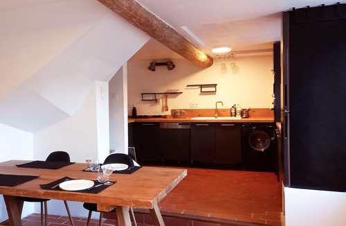 Padern House | Village house with view in the heart of Cathar country