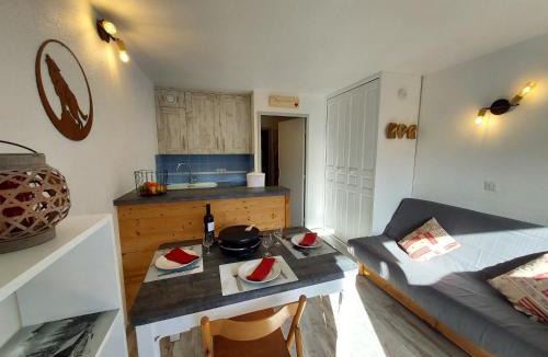 Villard-de-Lans Apartment | Villard je t'aime - Résidence Les Chalets du Village - 2 Studios 4 personnes