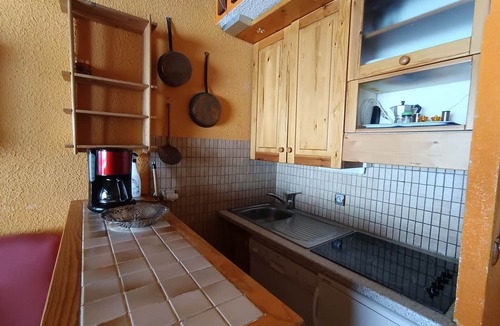 Montgenevre Apartment | Vintage duplex, ski-in/ski-out for 6, pets allowed