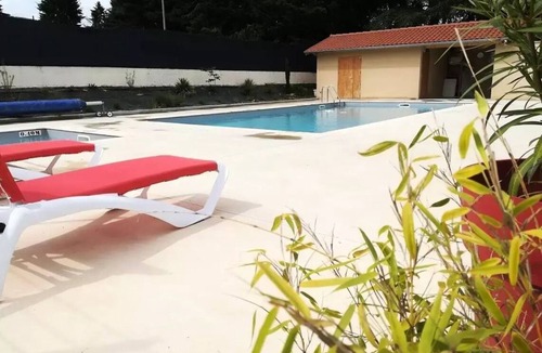 Saint-Bonnet-le-Chateau House | Vintage Mobil-home Verona 2 bedrooms 5 people