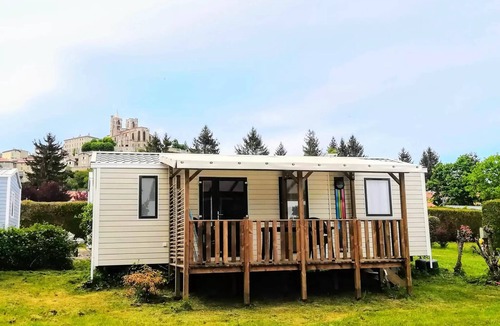 Saint-Bonnet-le-Chateau House | Vintage Mobil-home Verona 2 bedrooms 5 people