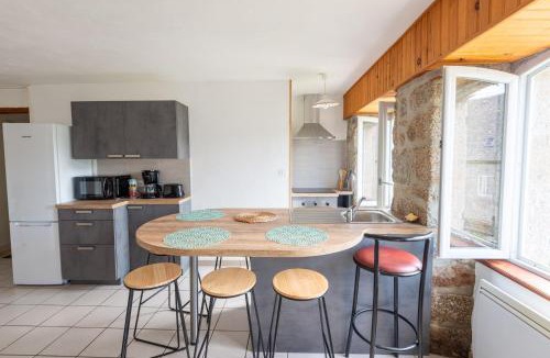 Grandvals House | Violette d'aubrac 3/5 personnes