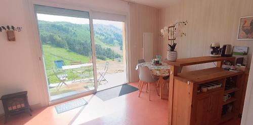 Camurac Apartment | Vue exceptionnelle tout en haut des montagnes, dépaysement total !
