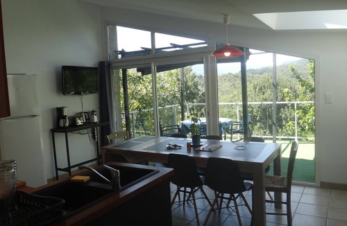 Chirols House | Vue Imprenable, Piscine Privée, à Proximité de Sentiers de Randonnées, au Calme