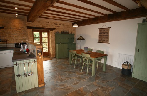 Saint-Sulpice-d'Excideuil Cottage | Walnut Barn Charming Self Catering property & pool, ideal for families & couples