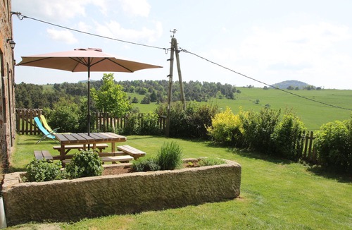 Moudeyres House | Warm and spacious mountain cottage for 4 to 6 people