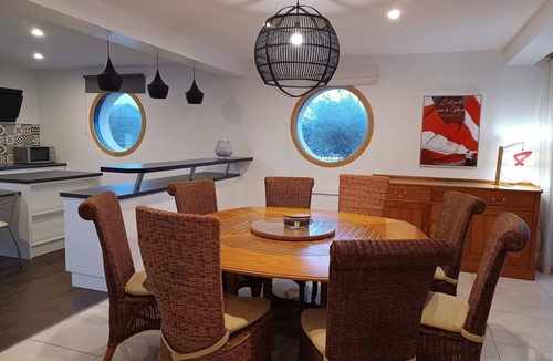 Plouneour-Trez House | WATERFRONT HOUSE, 50 M FROM THE BEACH