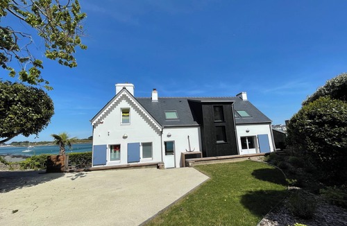 Plouhinec House | Waterfront 4* villa on the Etel ria. Ideal for families.