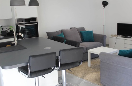 Saint-Amand-Longpre Cottage | Weekly or weekend rentals .