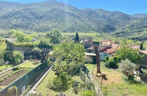 Arles-sur-Tech Apartment | Welcoming apartment, parking, pets OK
