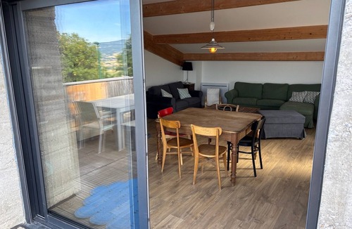 Bergonne Bed & Breakfast | Well-kept cottage with view and terrace