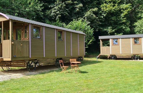 Locunole Cottage | Wellness break in a caravan - Nordic sauna & cold bath, nature and calm