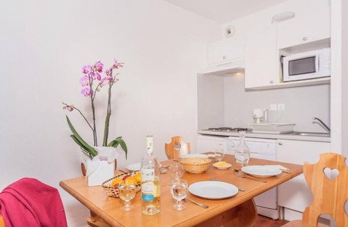Vignec Apartment | Wifi, 1st floor, swimming pool, balcony, tv, 34m², Saint Lary Soulan