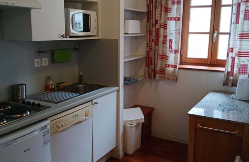 Vignec Apartment | Wifi, Ground floor, swimming pool, terrace, tv, 37m², Saint Lary Soulan