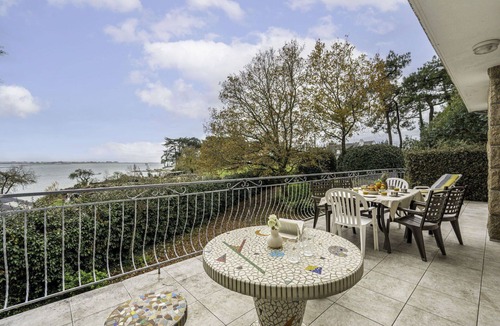 Morbihan House | Wonderful private villa for 6 people with WIFI, TV, terrace, pets allowed and parking