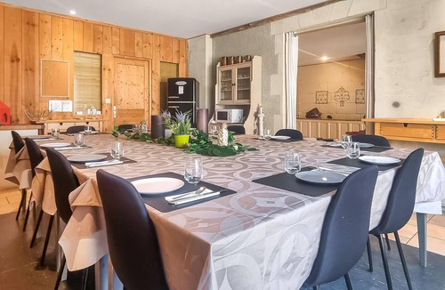 Chatellerault House | You can look forward to a wonderful time in this attractive holiday home.