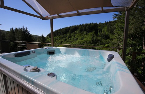 Saint-Beauzely House | You will be pleasantly surprised by the idyllic setting of this renovated site.
