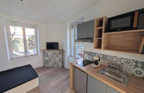 Ardentes Apartment | Your Cosy Studio in the Heart of Berry!