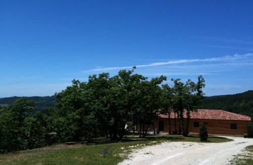 Prayssac House | Your peaceful countryside vacation in nature .