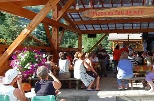 Saint-Jean-Saint-Nicolas Ski Chalet | ZEcamping dog friendly terrain multisports piscine